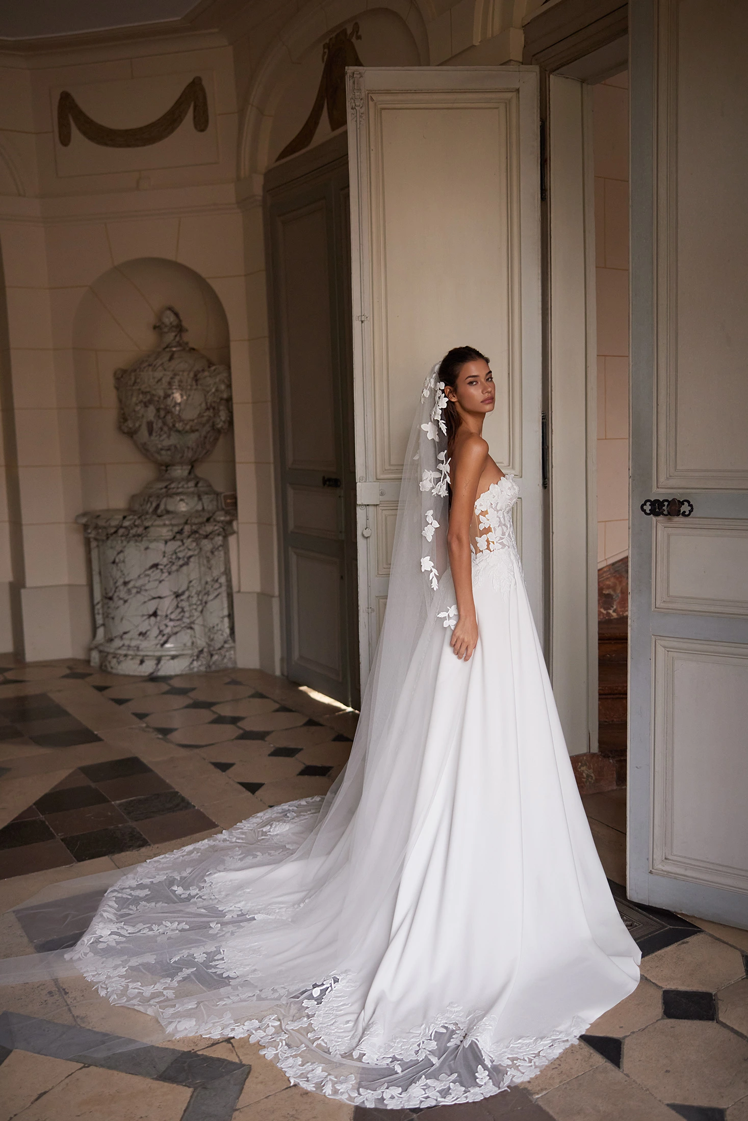 Svatební šaty Mirella – foto 4