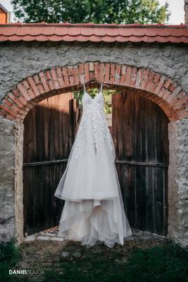 elody model 001 monica