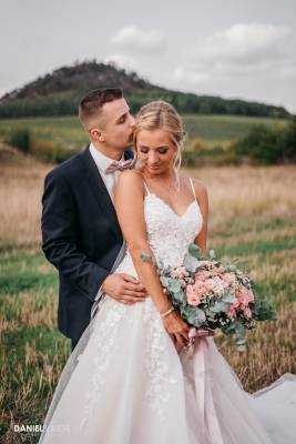 elody reálné fotky